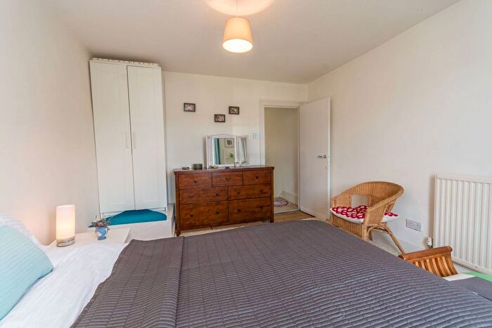 1 Bedroom Flat To Rent In Denver Road, Hackney, London, N16