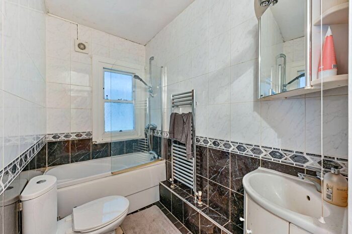 Studio To Rent In Neville Court, St John's Wood, London, NW8