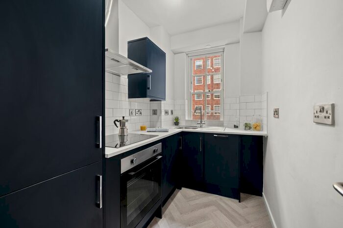 2 Bedroom Flat To Rent In Dolphin Square, London, SW1V