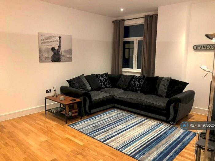 2 Bedroom Flat To Rent In Bartley Way, Hook, RG27