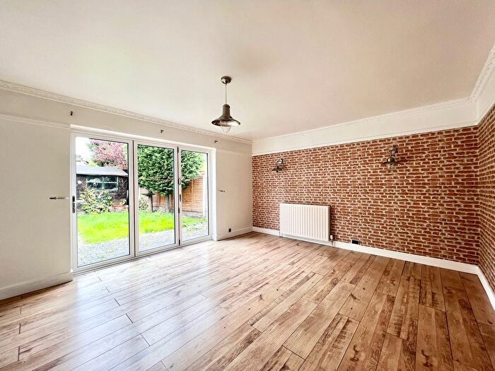 3 Bedroom Detached House To Rent In Orston Green, Nottingham, NG8