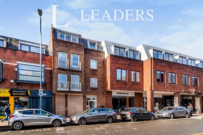 2 Bedroom Flat To Rent In Union Street, Kingston Upon Thames, KT1