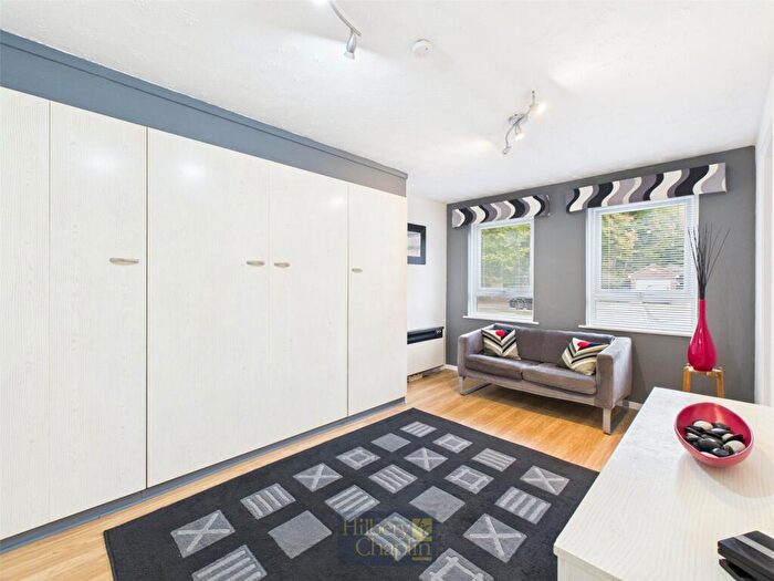 1 Bedroom Apartment For Sale In Roth Drive, Hutton, Brentwood, Essex, CM13