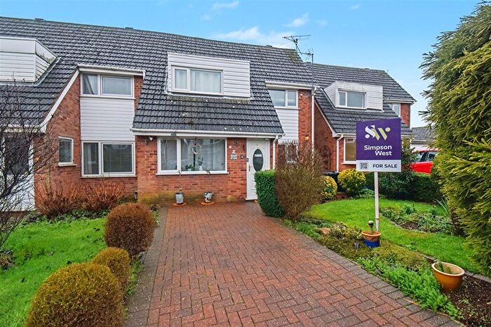 4 Bedroom Semi Detached House For Sale In Patrick Road, Corby, NN18