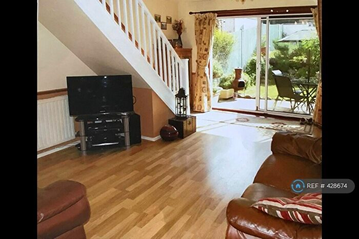 2 Bedroom Terraced House To Rent In Vineyard Close, Southampton, SO19