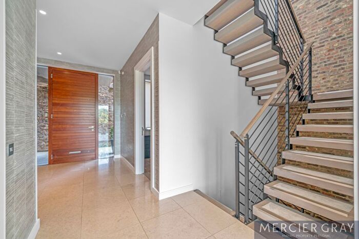 3 Bedroom Mews For Sale In Gloucester Avenue, Primrose Hill, NW1