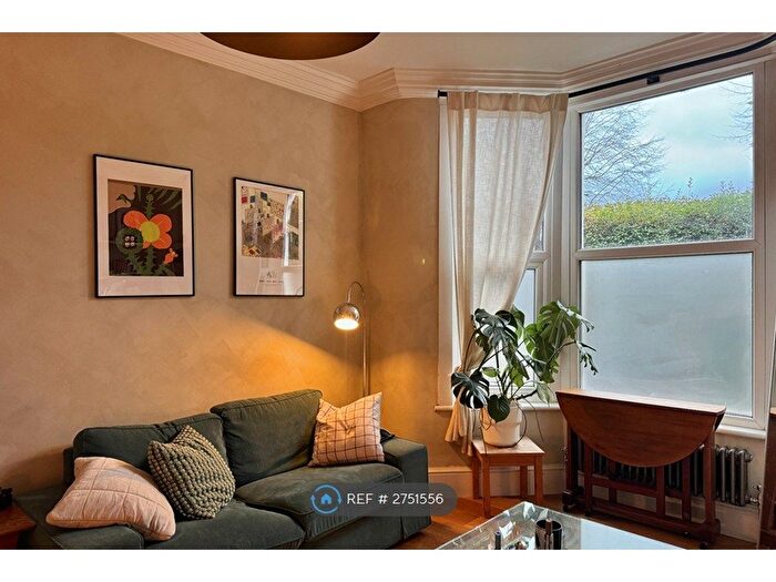 2 Bedroom Maisonette To Rent In Francis Road, London, E10