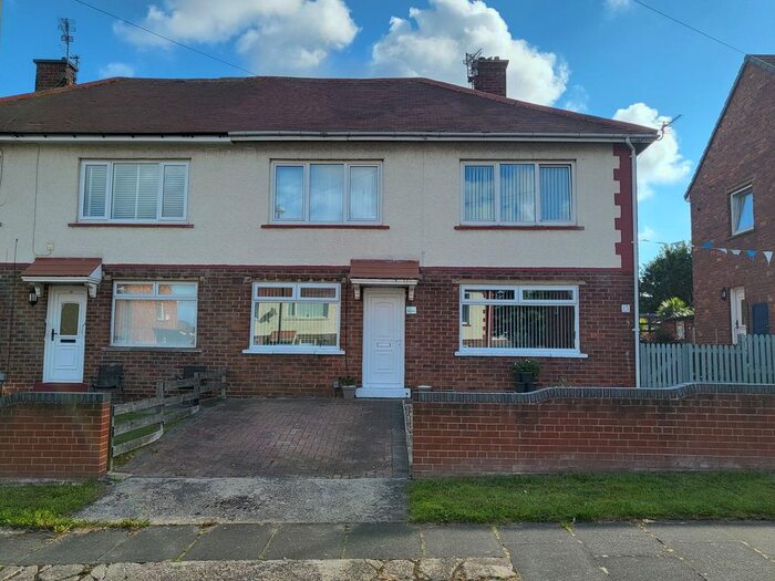 1 Bedroom Flat To Rent In Selkirk Street, Jarrow, NE32