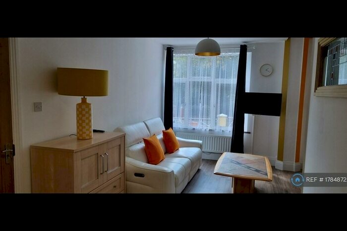 Studio To Rent In Harlestone Road, Northampton, NN5