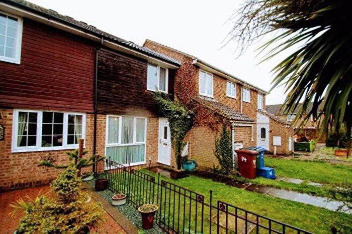 2 Bedroom Terraced House To Rent In Rutters Close, Kidlington, OX5