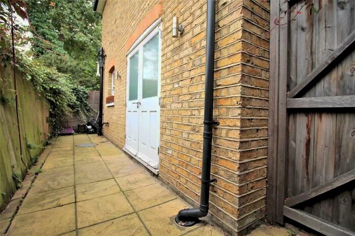 2 Bedroom House To Rent In Mutrix Road, West Hampstead, NW6
