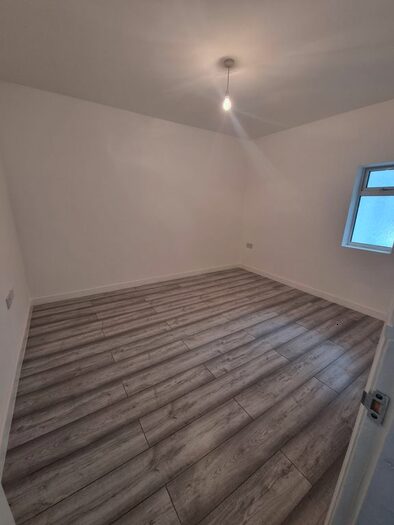 4 Bedroom Terraced House To Rent In Lela Avenue, Hounslow, Greater London, TW4