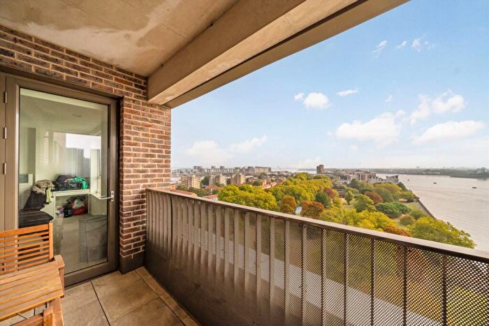 1 Bedroom Flat For Sale In Pier Road, Silvertown, E16