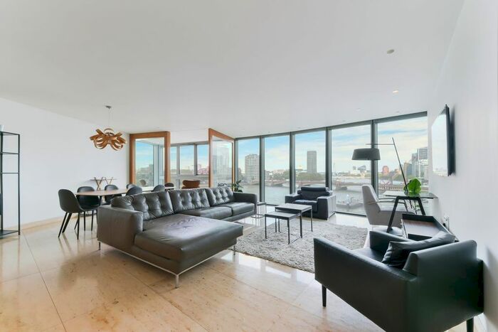 3 Bedroom Flat To Rent In The Tower, St George's Wharf, London, SW8