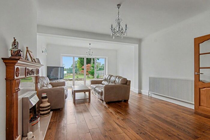 5 Bedroom Detached House For Sale In Tamworth Road, Keresley End, CV7