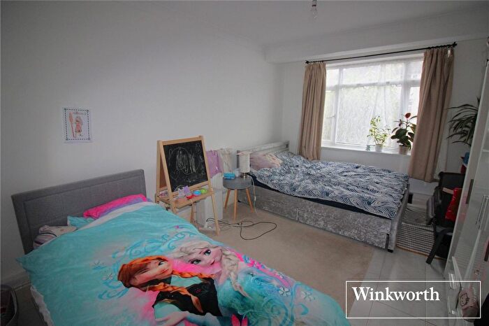 1 Bedroom Flat To Rent In Morpeth Avenue, Borehamwood, Hertfordshire, WD6