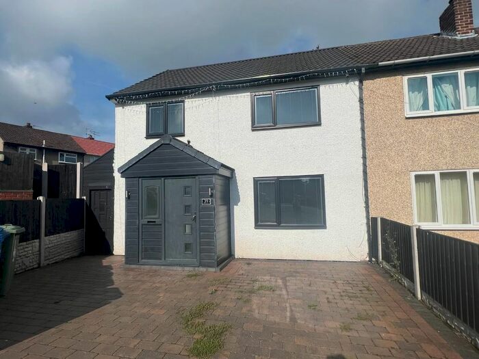 3 Bedroom Semi-Detached House To Rent In Hereford Drive, Brimington, Chesterfield, S43