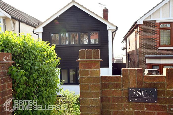 3 Bedroom Detached House For Sale In Havant Road, Farlington, Portsmouth, Hampshire, PO6