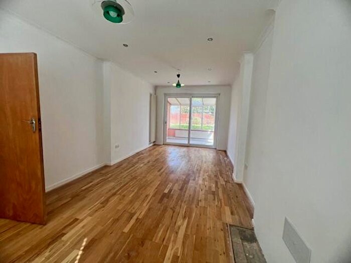 4 Bedroom House To Rent In Northern Avenue, Whitchurch, CF14