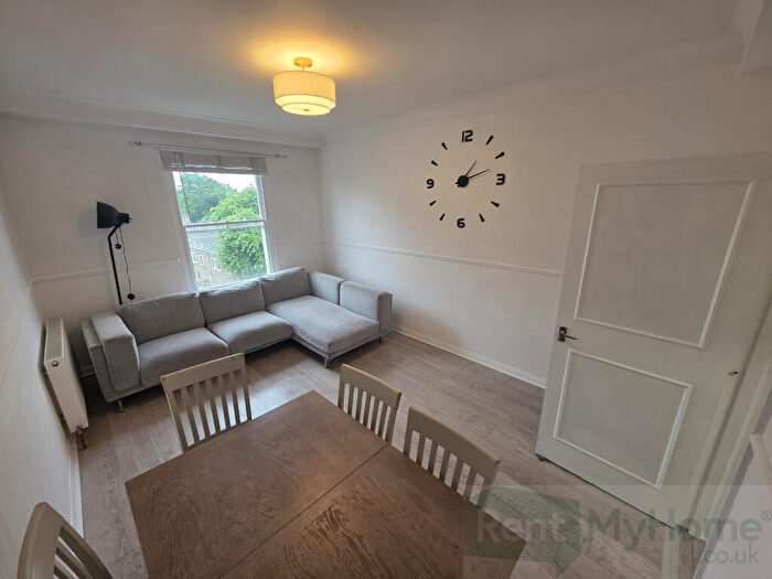 2 Bedroom Flat To Rent In Anerley Road, London, SE20