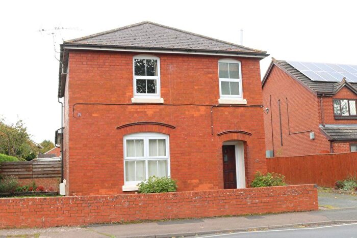 1 Bedroom Flat To Rent In Gorsty Lane, Hampton Dene, HR1