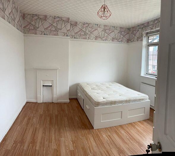 3 Bedroom Terraced House To Rent In Longbridge Road, Dagenham, RM8