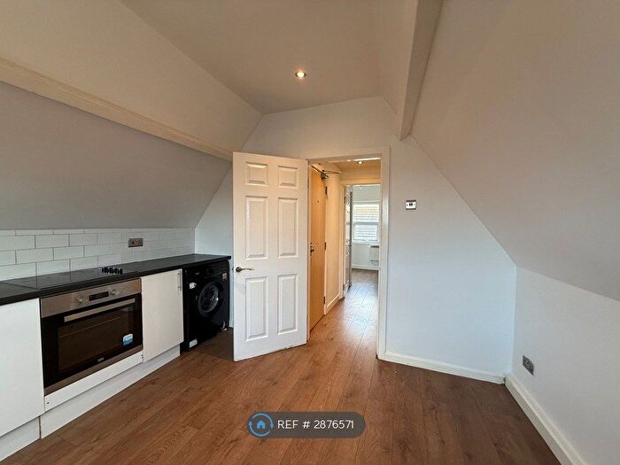 1 Bedroom Flat To Rent In Milbanke Street, Doncaster, DN1