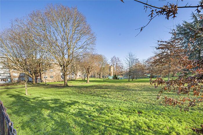 1 Bedroom Flat For Sale In Cortis Road, London, SW15