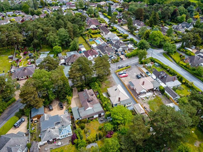 3 Bedroom Bungalow To Rent In Ferndown Large Modern Bungalow, BH22