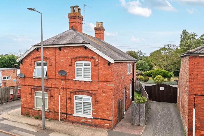 3 Bedroom Semi Detached House For Sale In High Street, Coningsby, Lincoln, LN4