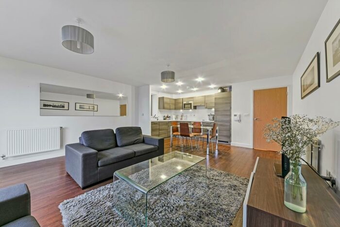 3 Bedroom Apartment To Rent In Dekker House, Dalston Square, Dalston, E8