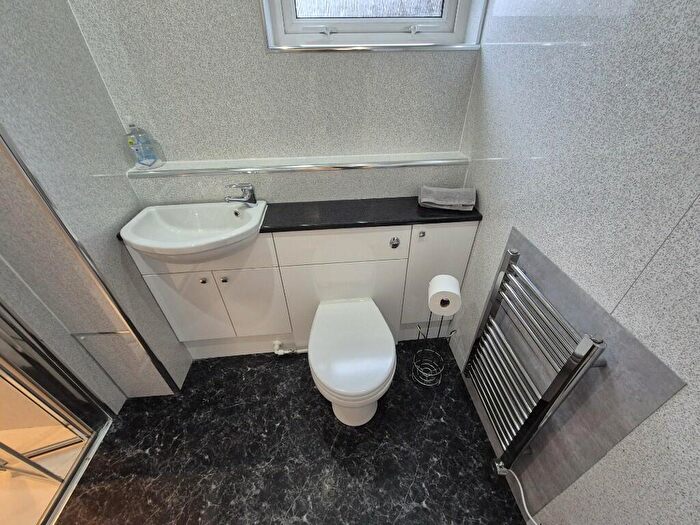 5 Bedroom Terraced House To Rent In Craigside Place, G68