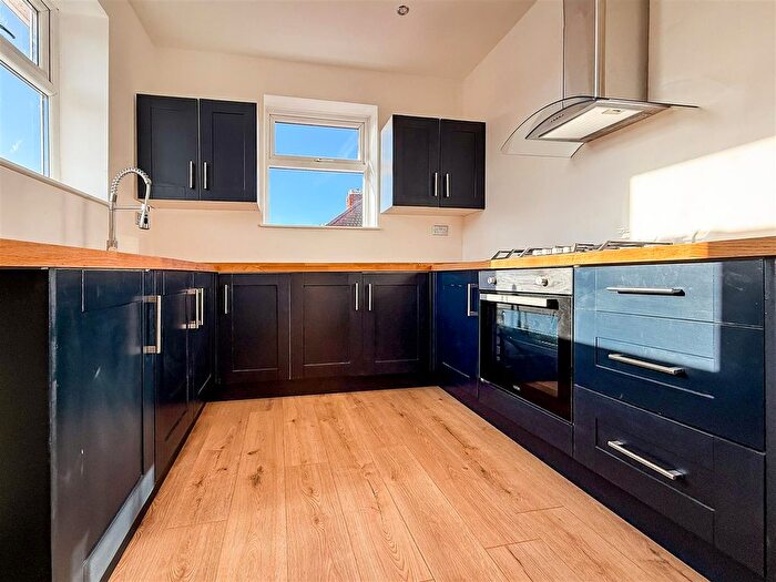 1 Bedroom Flat For Sale In Copnor Road, Portsmouth, PO3