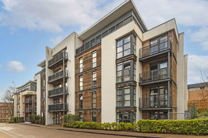 2 Bedroom Flat To Rent In Scott Avenue, London, SW15