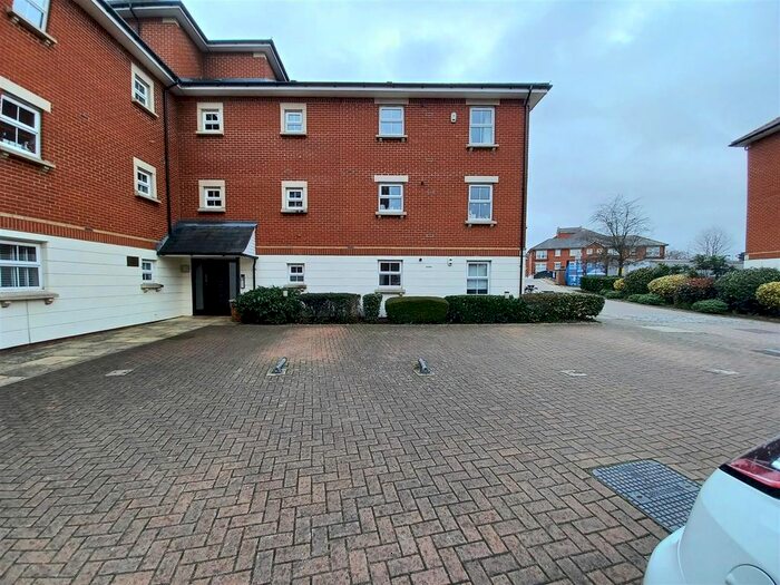 2 Bedroom Flat To Rent In Rewley Road, Oxford, OX1