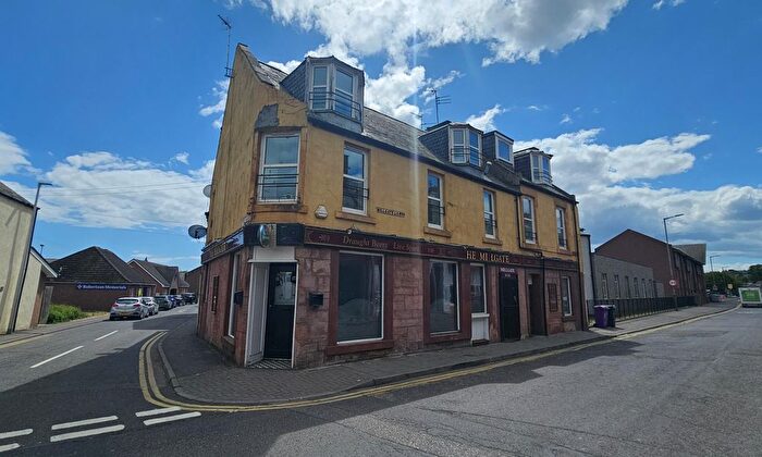2 Bedroom Maisonette To Rent In C West Grimsby, Arbroath, DD11