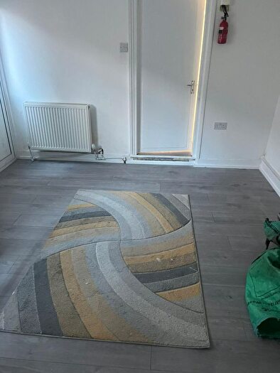 2 Bedroom Flat To Rent In Thorold Road, Ilford, IG1