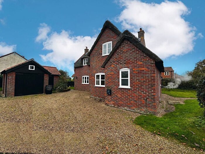 2 Bedroom Cottage To Rent In Church Road, Potter Heigham, NR29