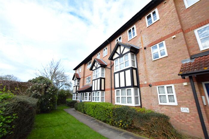 1 Bedroom Flat To Rent In Chadview Court, Chadwell Heath Lane, Chadwell Heath, Romford, RM6