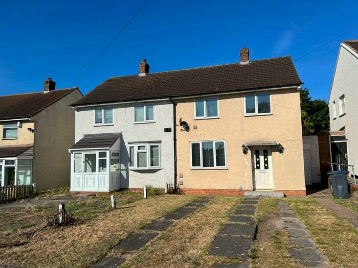 2 Bedroom Semi-Detached House To Rent In St Giles Road, B33