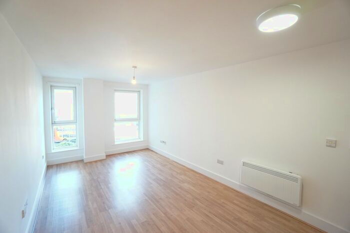 Studio To Rent In Alencon Link, Basingstoke RG21