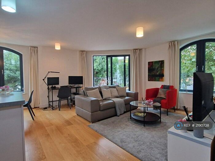 2 Bedroom Flat To Rent In Sugar Lane, London, SE16