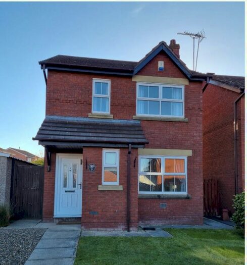 3 Bedroom Detached House To Rent In Grizedale Close, Wistaston, Crewe, CW2