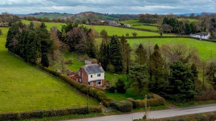 3 Bedroom Detached House For Sale In , CH8