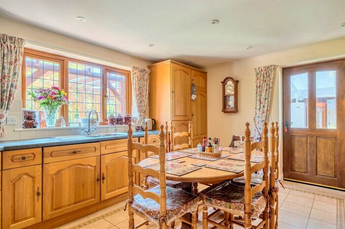 5 Bedroom Detached House For Sale In Barn Road, East Wittering, PO20