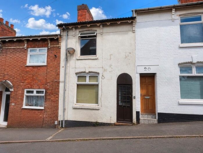 2 Bedroom Terraced House For Sale In Hill Street, Kettering, Northamptonshire, NN16