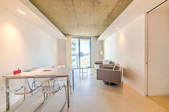 1 Bedroom Flat For Sale In Tidal Basin Road, Canary Wharf, E16