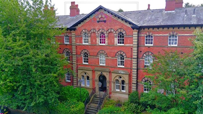 2 Bedroom Flat For Sale In Northgate Lodge, Skinner Lane, Pontefract, West Yorkshire, WF8