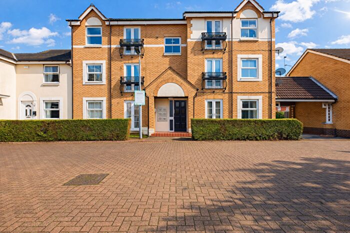 2 Bedroom Flat To Rent In Lealholme Court, Howdale Road, Hull, Yorkshire, HU8