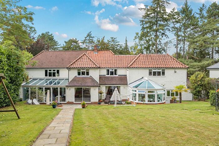 5 Bedroom Detached House For Sale In Woodland Way, Kingswood, Surrey, KT20